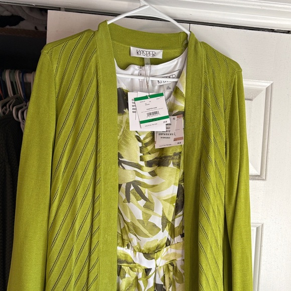 Kasper Vibrant Green Leaf Maxi Dress and sweater - Picture 6 of 7
